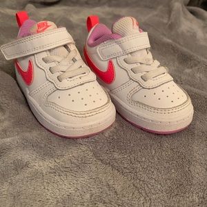 Hot pink and white Nike dunks for baby!